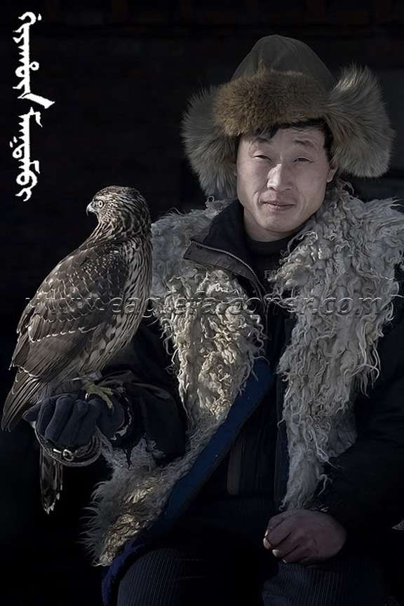 PG_CH_M_G_Manchu_Falconer6.jpg