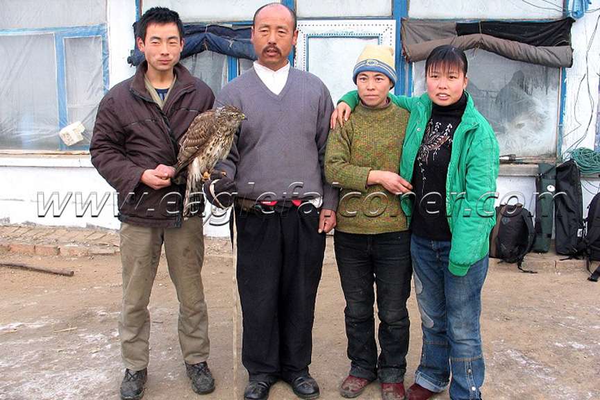 Manchu Falconer family